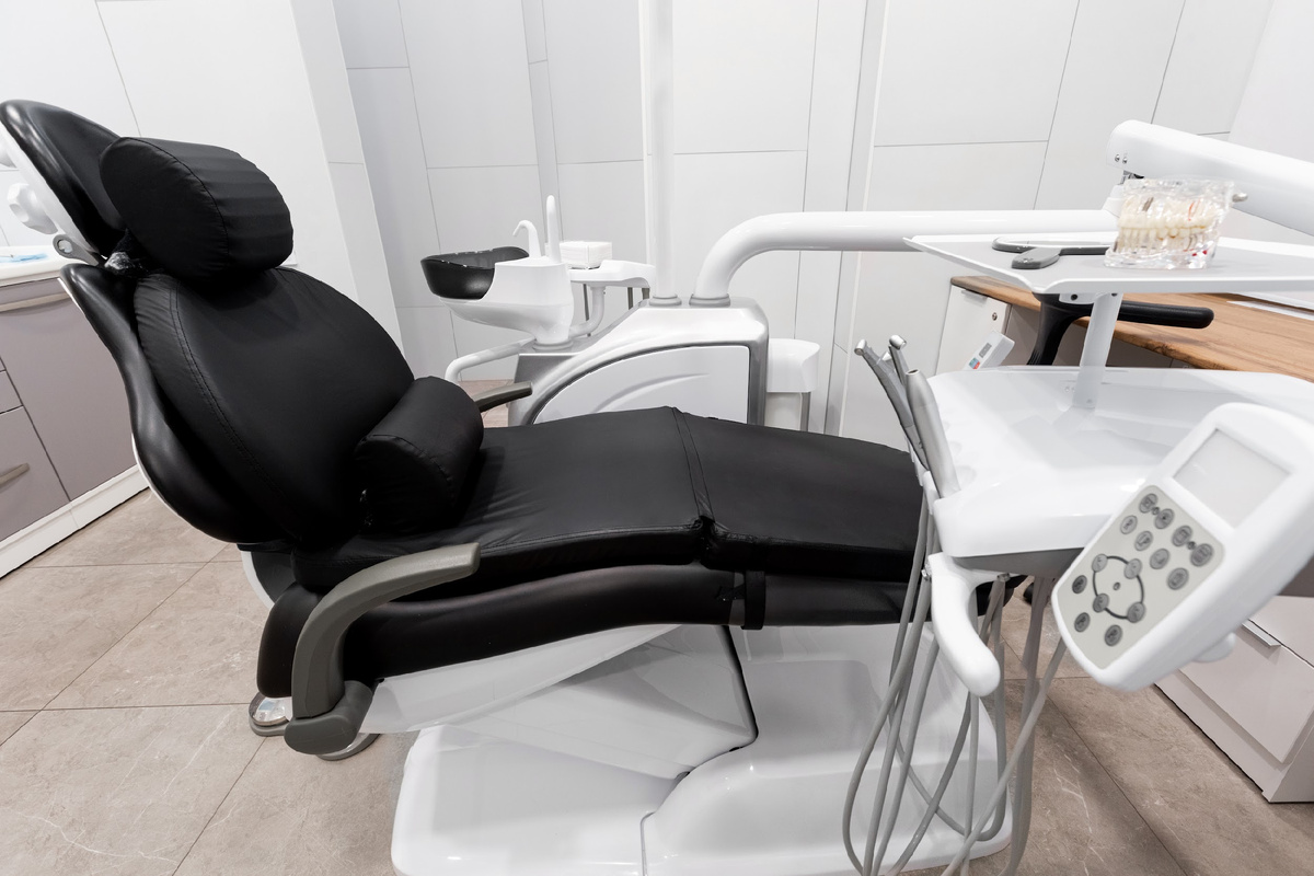 Полная имплантация зубов в Дант