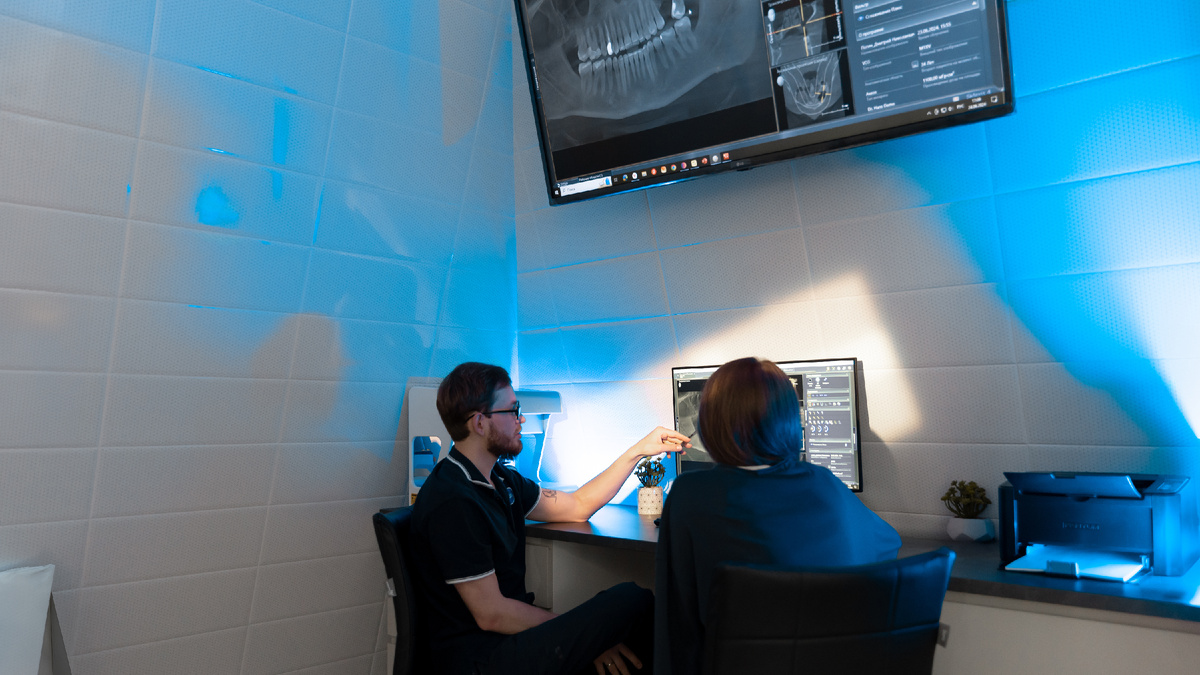 Можно ли поставить съемный протез сразу после удаления зубов