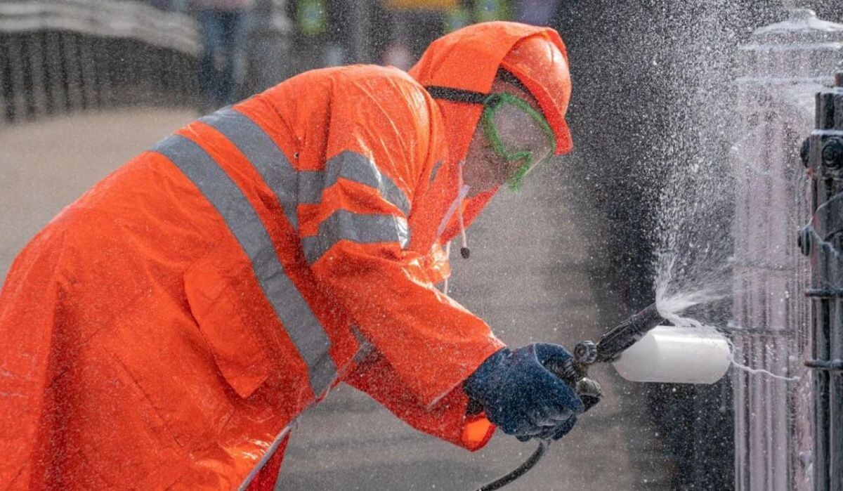     Подготовка набережных. Источник: mos.ru Автор фото: Пресс-служба Мэра и Правительства Москвы