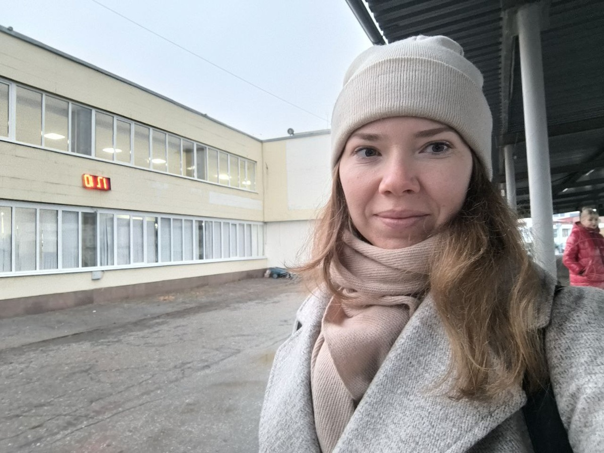 Рано утром на автовокзале