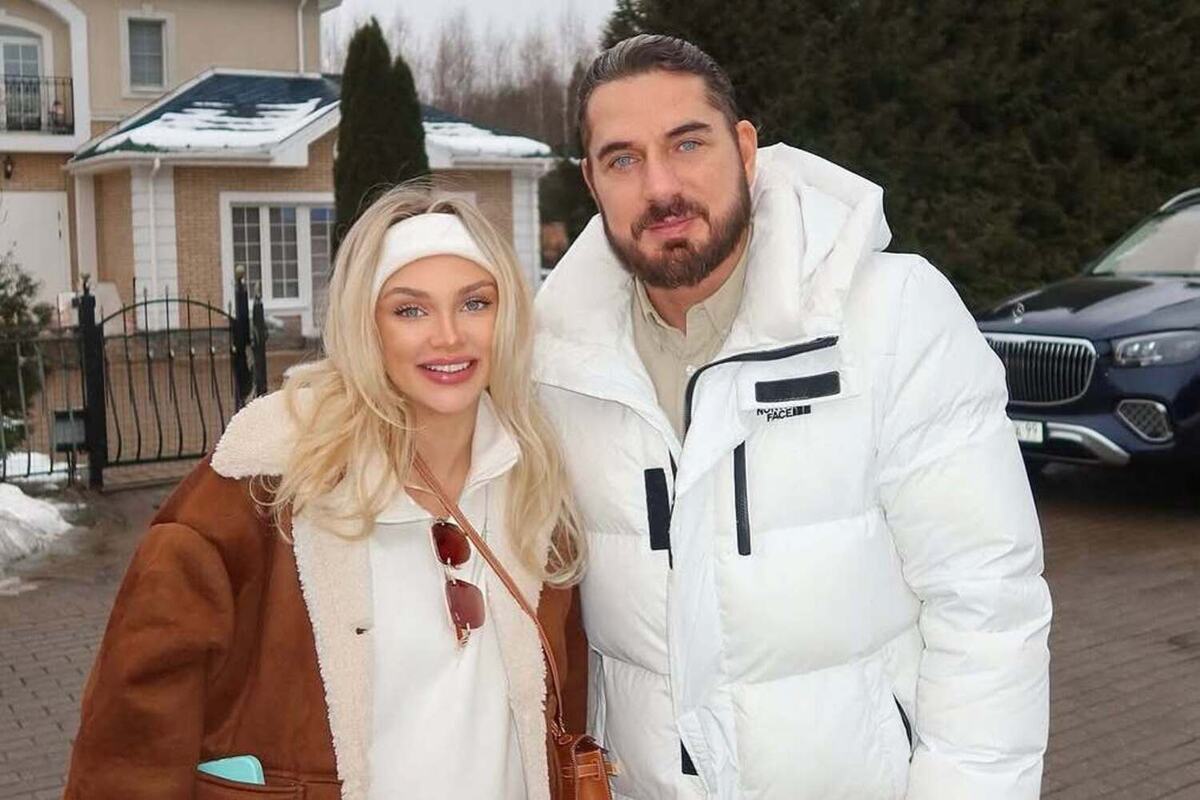 Курбан Омаров с женой. Фото: соцсети/@zimamoscow