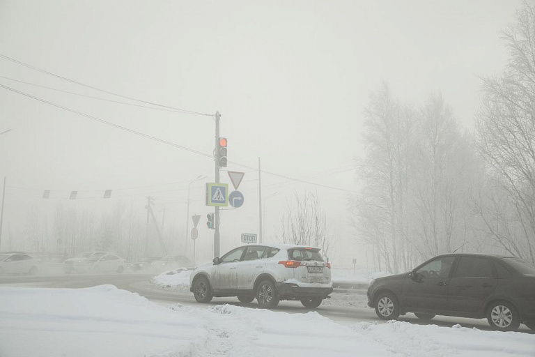    На загородных дорогах Югры четыре дня будет бушевать опасная метель