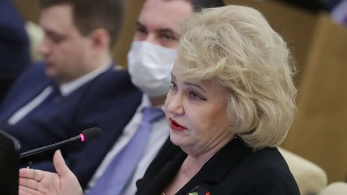    Депутат Госдумы Нина Останина