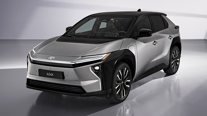    На фото: обновлённый кроссовер Toyota bZ4X