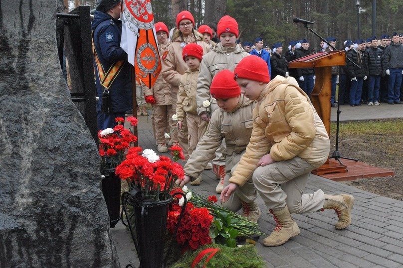 Открытки 3 года со дня трагедии в казанской школе. Кемерово мы с тобой день труда. Трагедии март 2024. Трагедии март 2024. Трагедии март 2024.