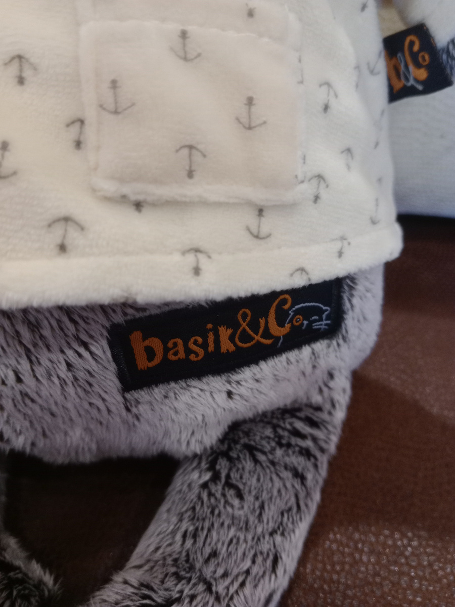 Этикетка названия компании 