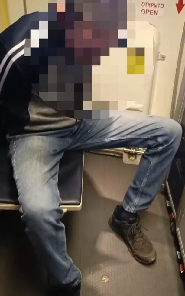    Фото: кадр видео Линейного отдела МВД РФ в Пулково