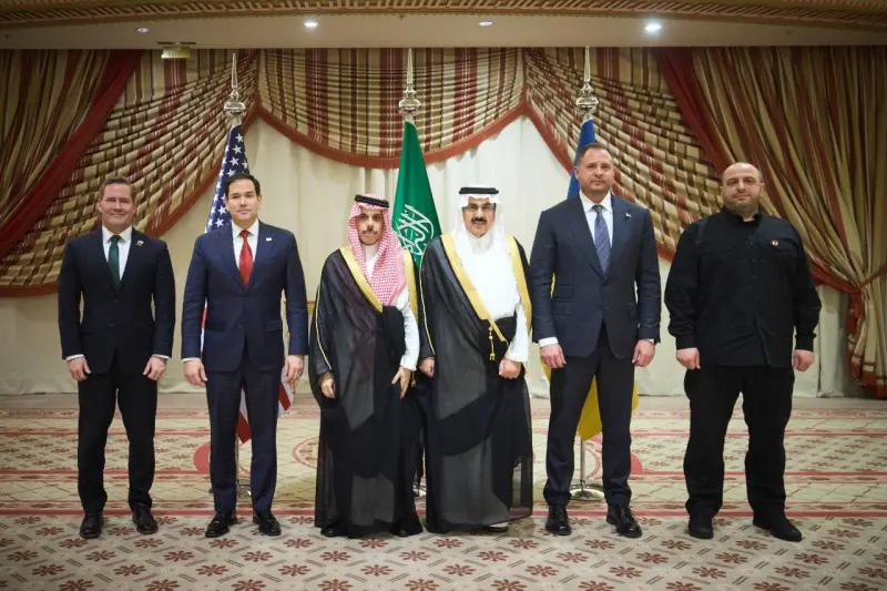 а где зеленский?