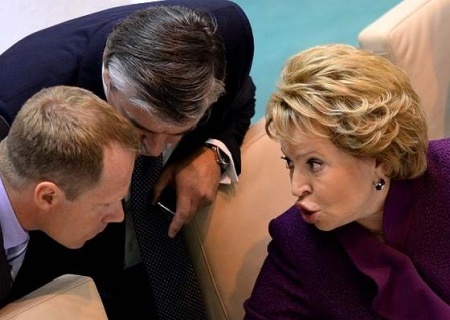    Уроженка Шепетовки Валентина Матвиенко призвала не принимать в вузы Москвы и Санкт-Петербурга "неудачников" со всей России