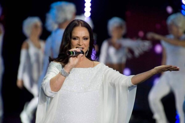    София Ротару. Фото simpleslim.ru