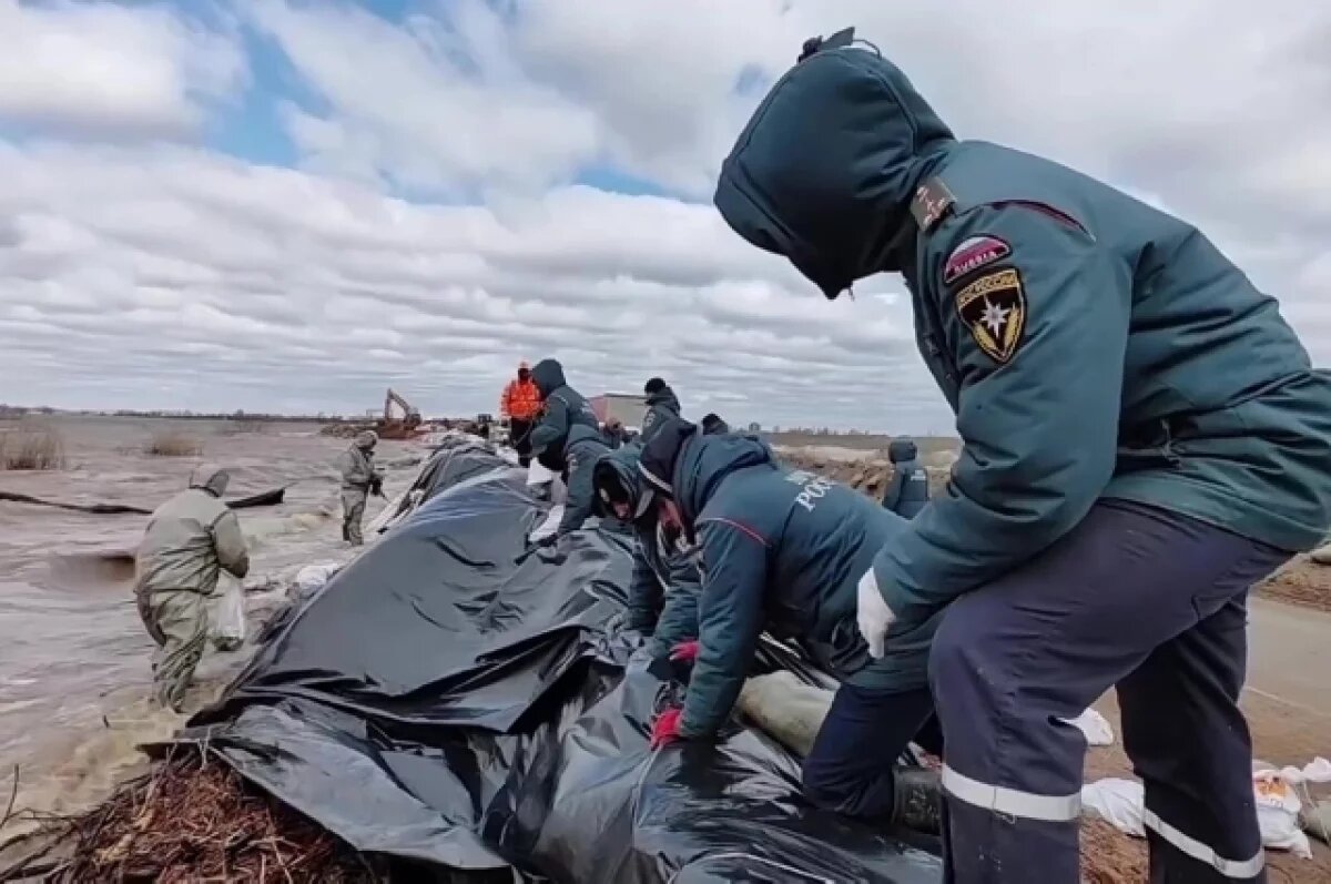    Тюменский губернатор доложил о готовности к паводку главе МЧС