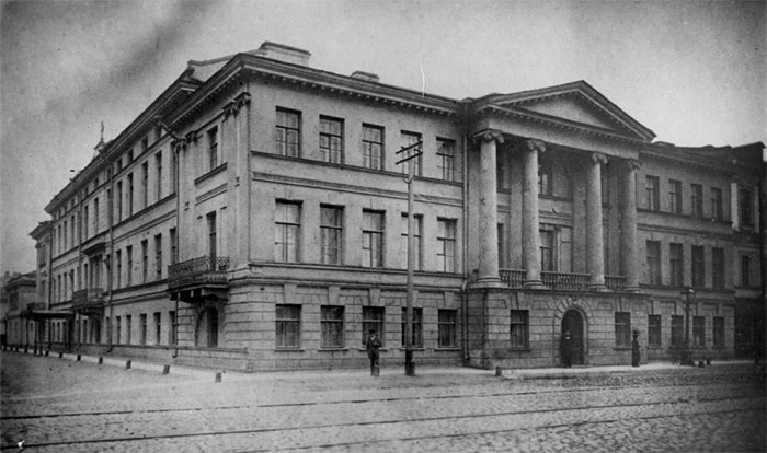 МИСИ имени Куйбышева на улице Спартаковская. Фото из архива университета