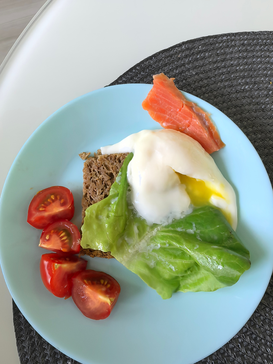 Вот люблю я когда яйцо такое прям еле схватившееся )