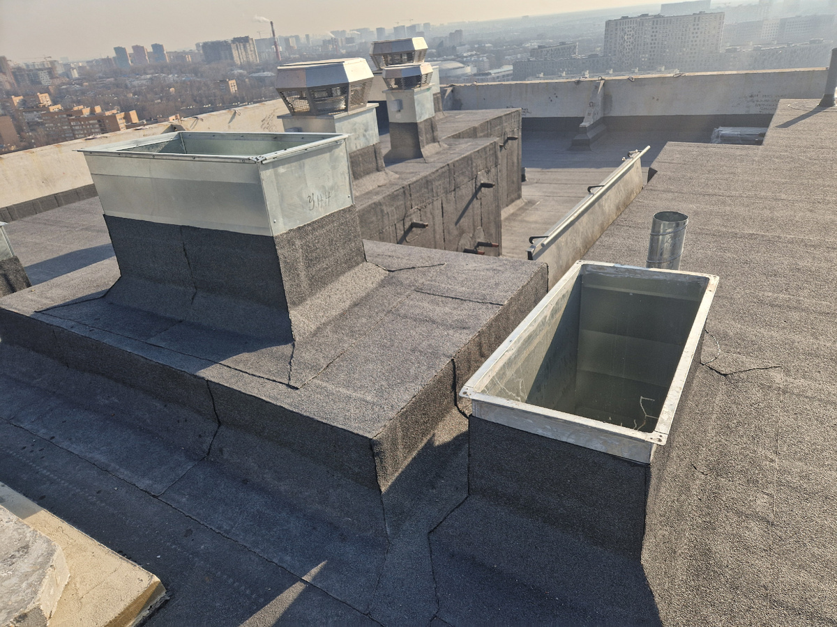 Устройство кровли корпуса 16.1, ЖК Ярославский,  март 2025г.