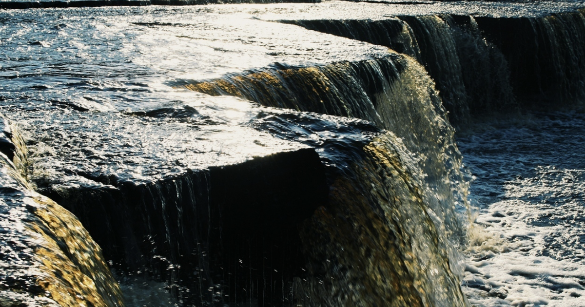 Тосненский водопад. Источник: фотобанк Trip Family.