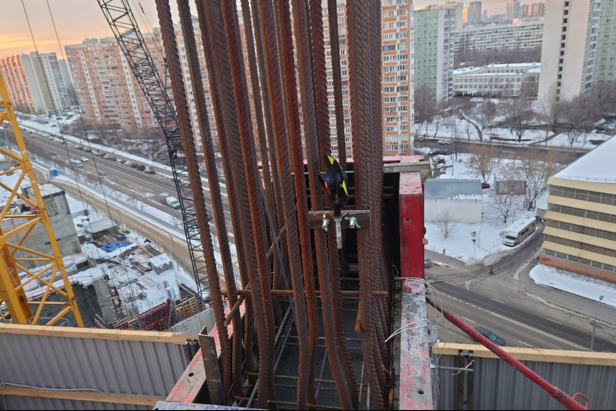 Закрепленный отражатель