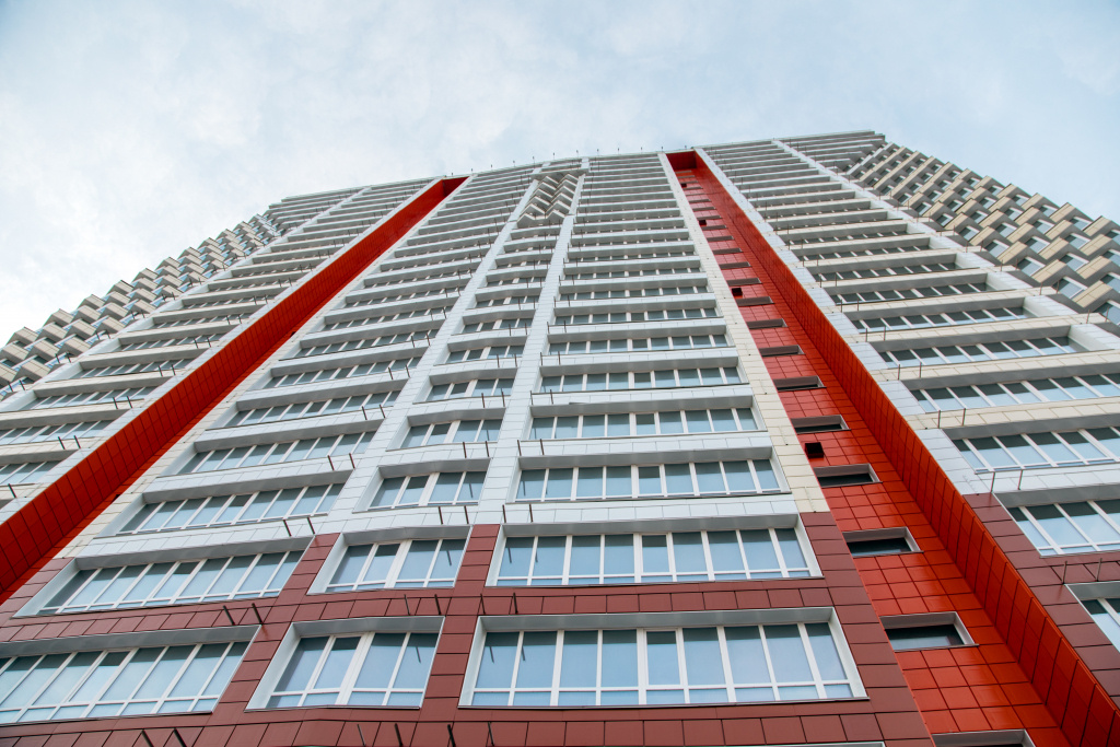    В Югре намерены развивать строительство арендных домов из-за высокого спроса