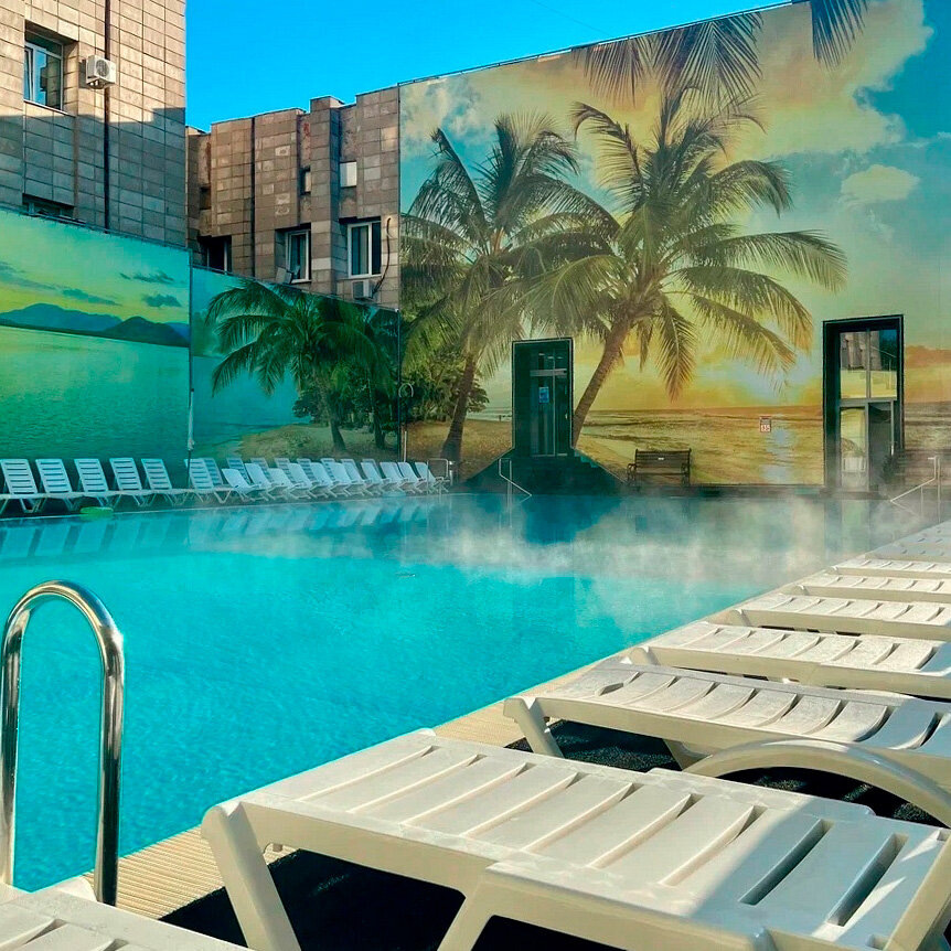 Спа-зона включает русскую баню, финскую и прополисную сауны, бювет с минеральной водой и процедуры для релаксации. После водных процедур можно перекусить в кафе на первом этаже. Фото: «Термы Тенториум» / Яндекс Путешествия