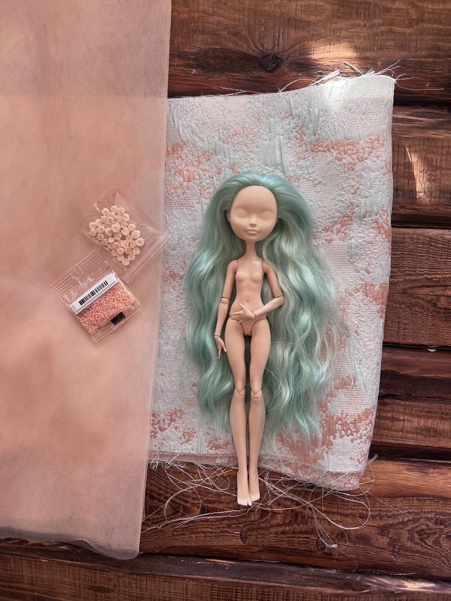 Материалы для пошива костюма для Антуанетты