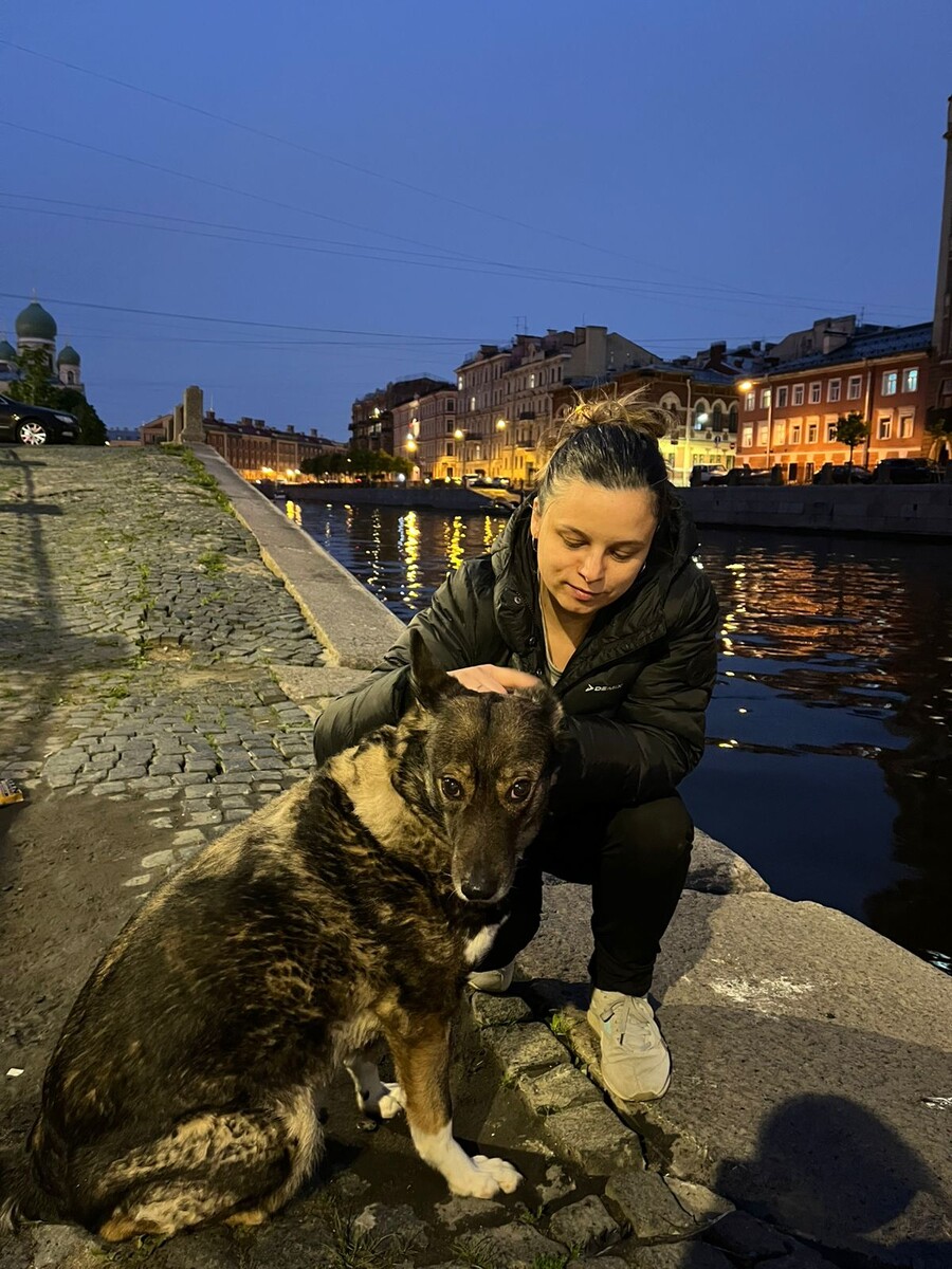 Всем привет👋 Я Катрин, а это двортерьер Гамма.