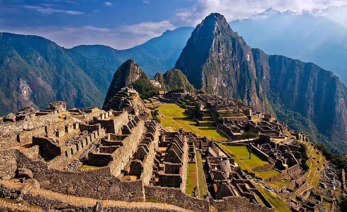 The ancient Inca citadel of Machu Picchu by Pedro Szekely. Source: Flickr