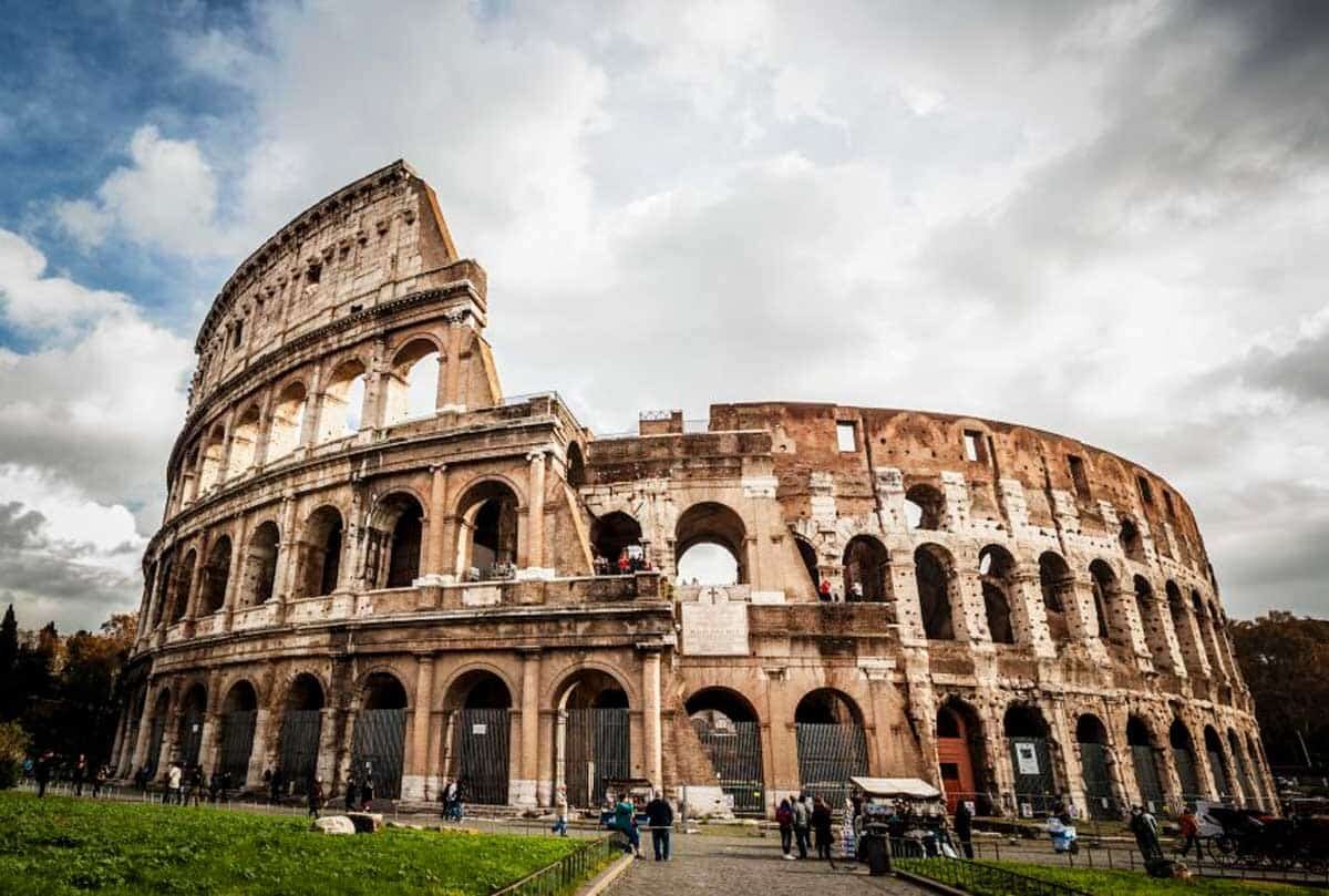 Colosseum, Rome, built 80 CE. Source: Smithsonian Institution