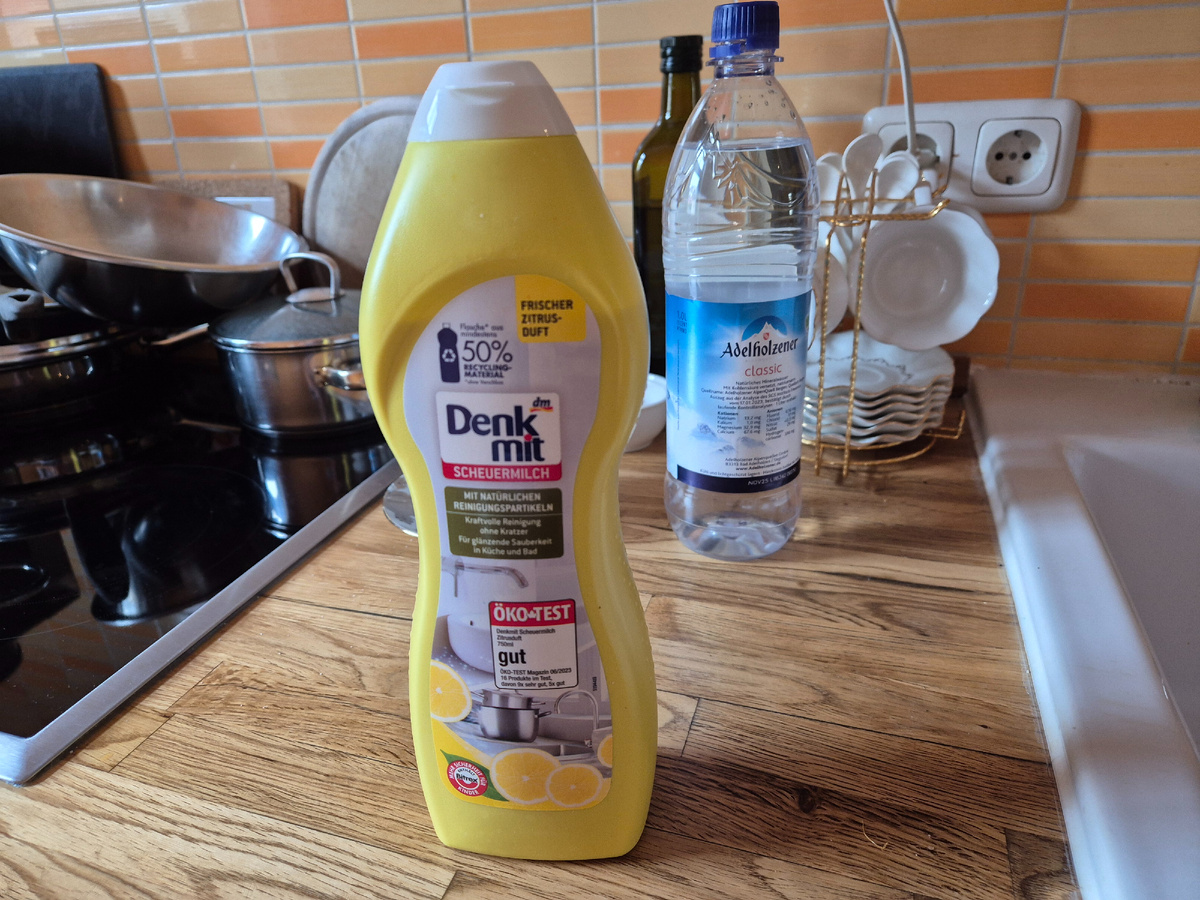 раковину и посуду чистить этим средством просто удовольствие