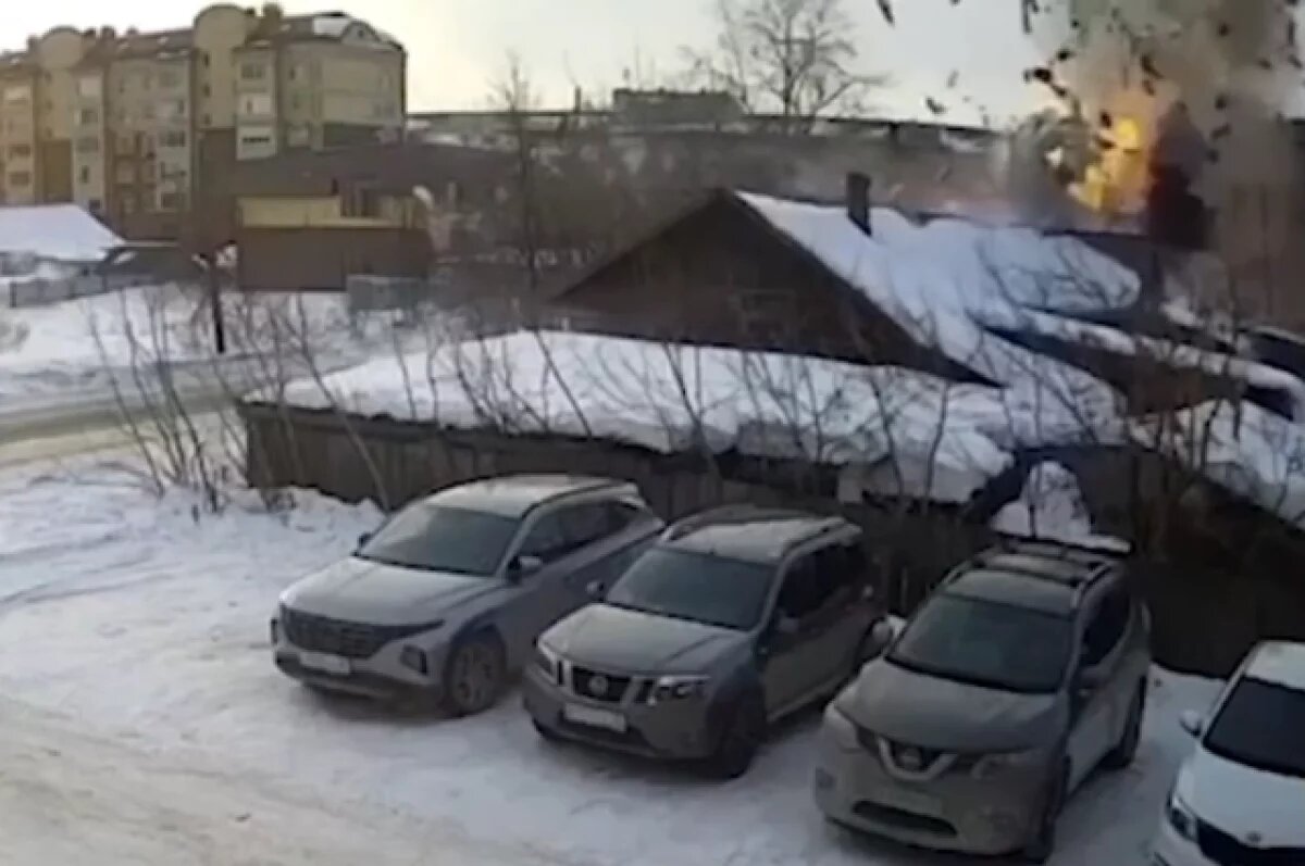    Появились кадры взрыва в частном доме в Тобольске