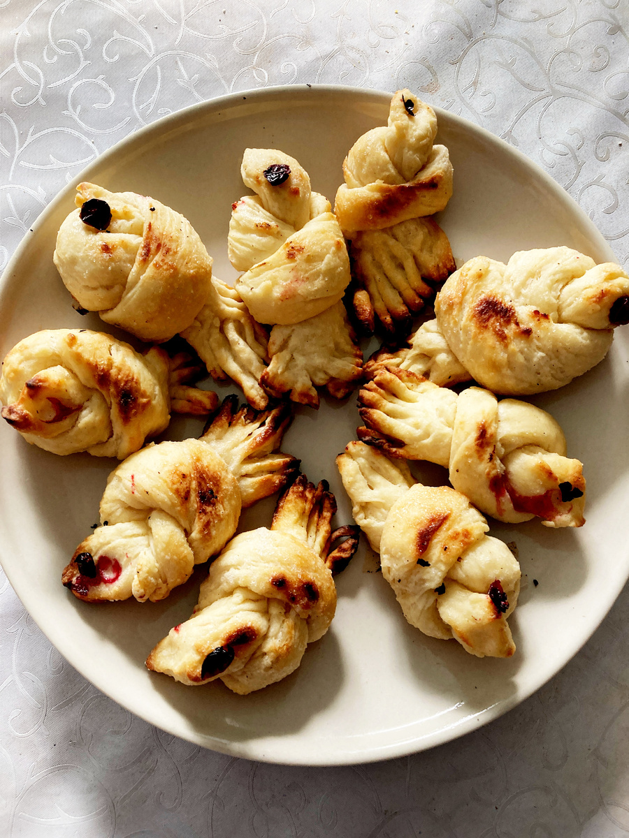 Жаворонушки... Немного подгорели перышки... Но ребятишкам того инадо!...