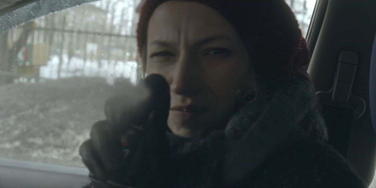 Видимо, баллончик был заказан с Aliexpress. Иначе удивительно, как они вообще отделались лёгким покашливанием после применения в замкнутом пространстве машины. 