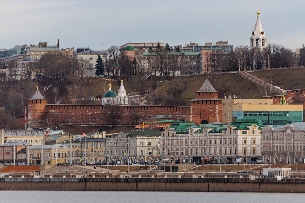 Вид на Нижегородский кремль с другого берега