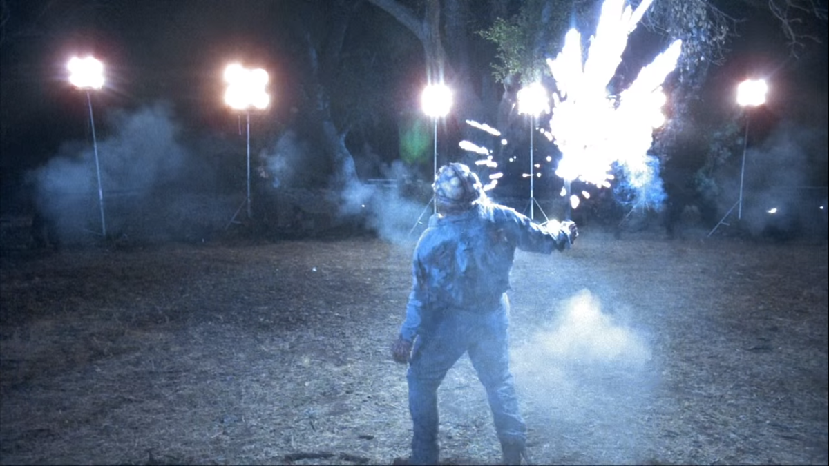 Кадр из фильма "Джейсон оправляется в ад. Последняя пятница" (1993)