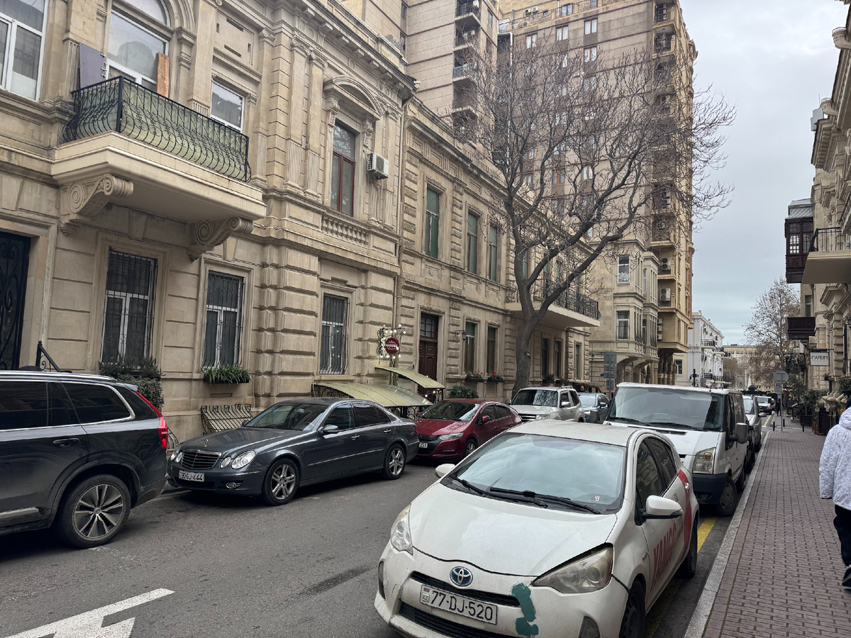 Дома на улочках Баку