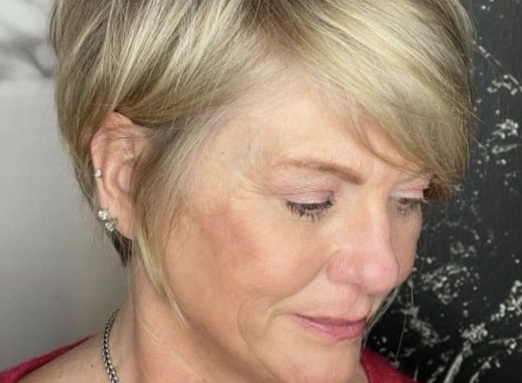 Как получить красивый золотистый блонд (коротко и ясно): база - темно-русые волосы и седина 50%