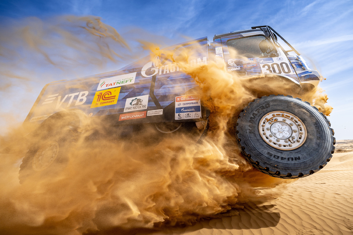 Рис. 2. Наши пилоты и техника готовы к чудовищным нагрузкам