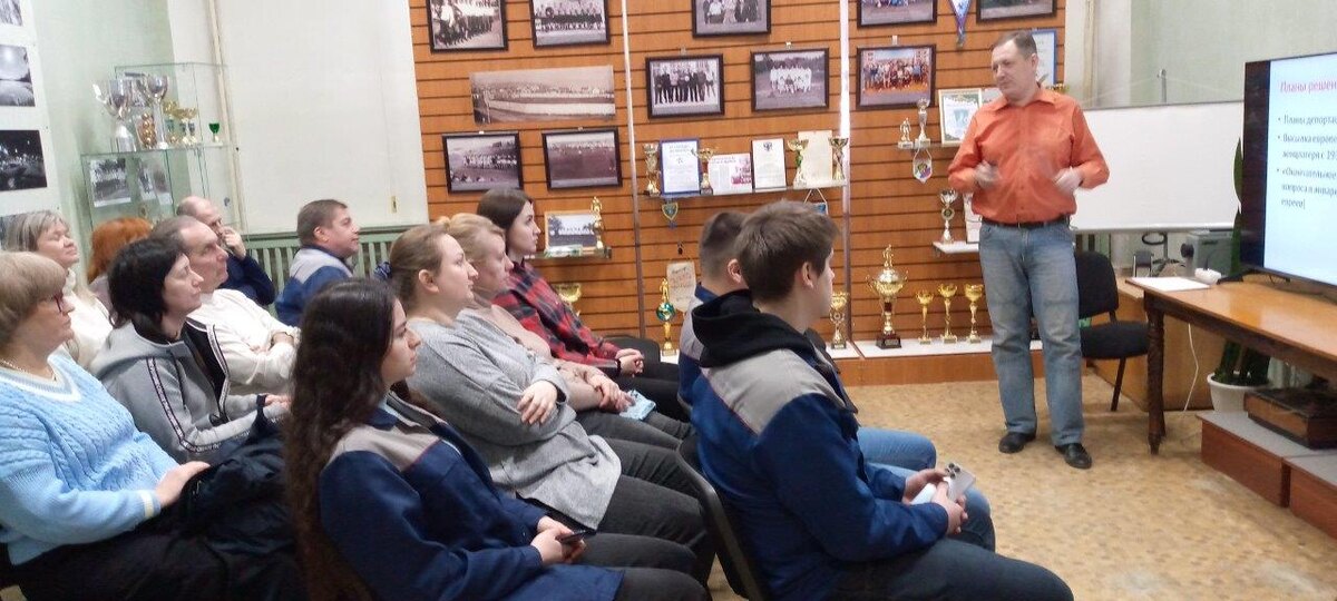 Выступление в музее завода