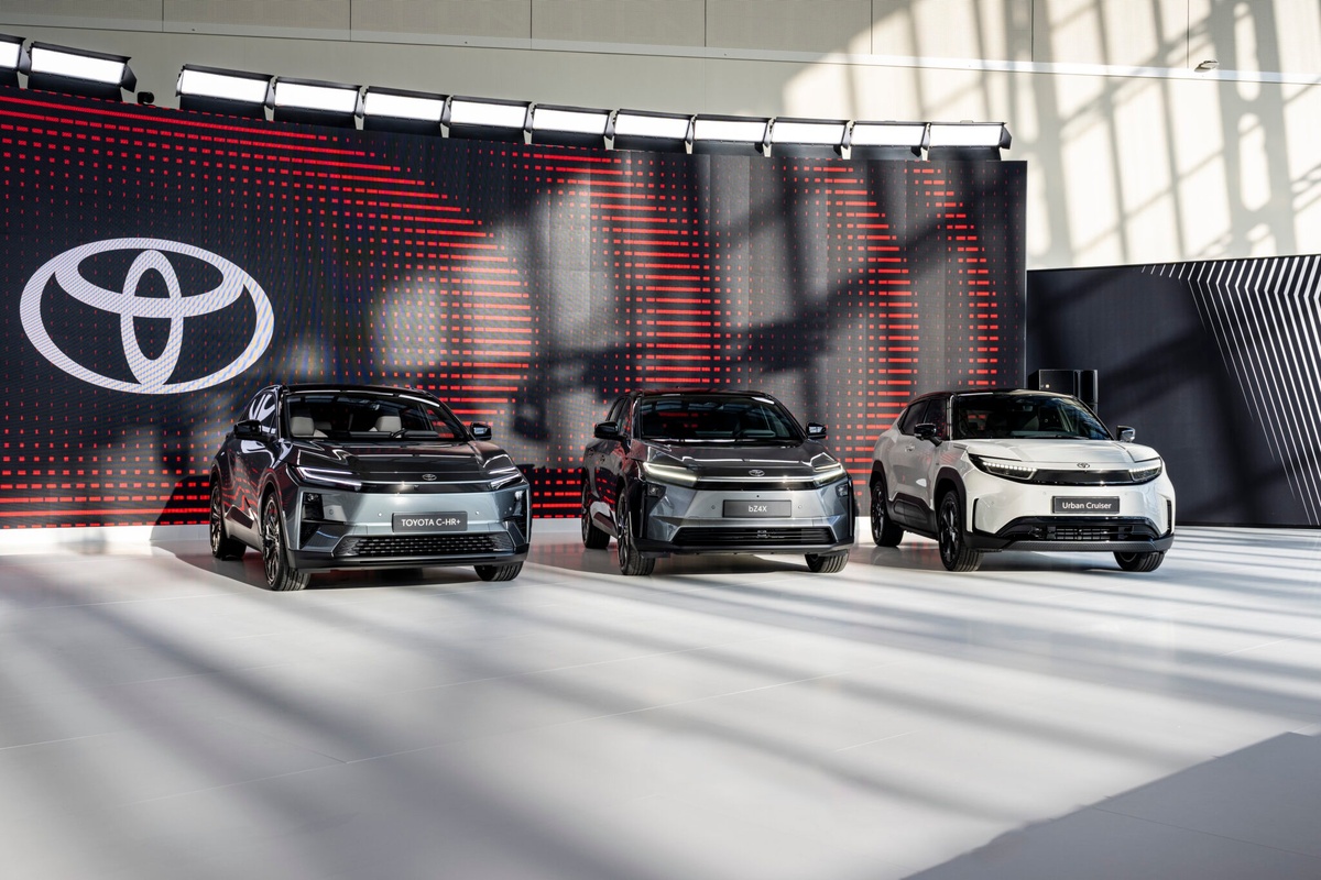 Toyota C-HR+, bZ4x и Urban Cruiser.    
 Источник: Toyota  📷
