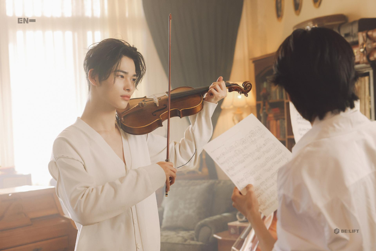 -Я же главный танцор! -Ничего не знаю, вот ноты, играй давай. 