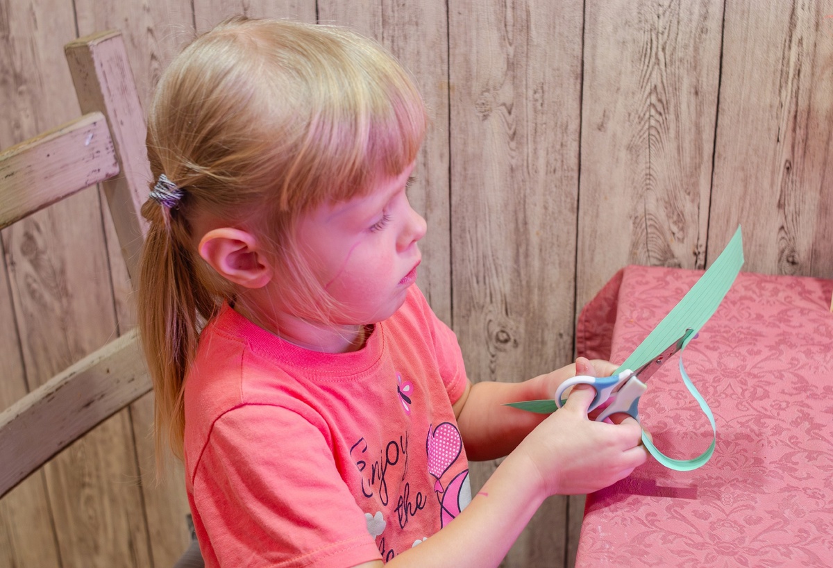 Маленький творец приступает к работе