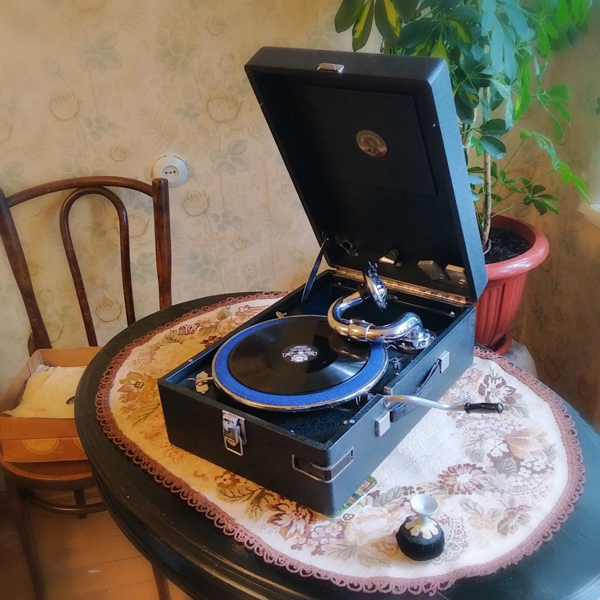 Патефон НКТП ВОТИ - ТИЗПРИБОР, 1935 года