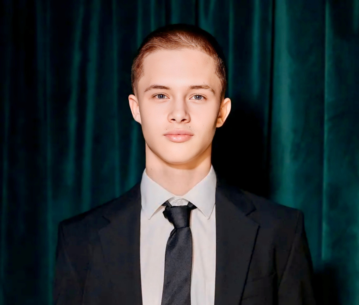 Актёр Леон Кемстач, который запомнился поклонникам фильма «Слово пацана»