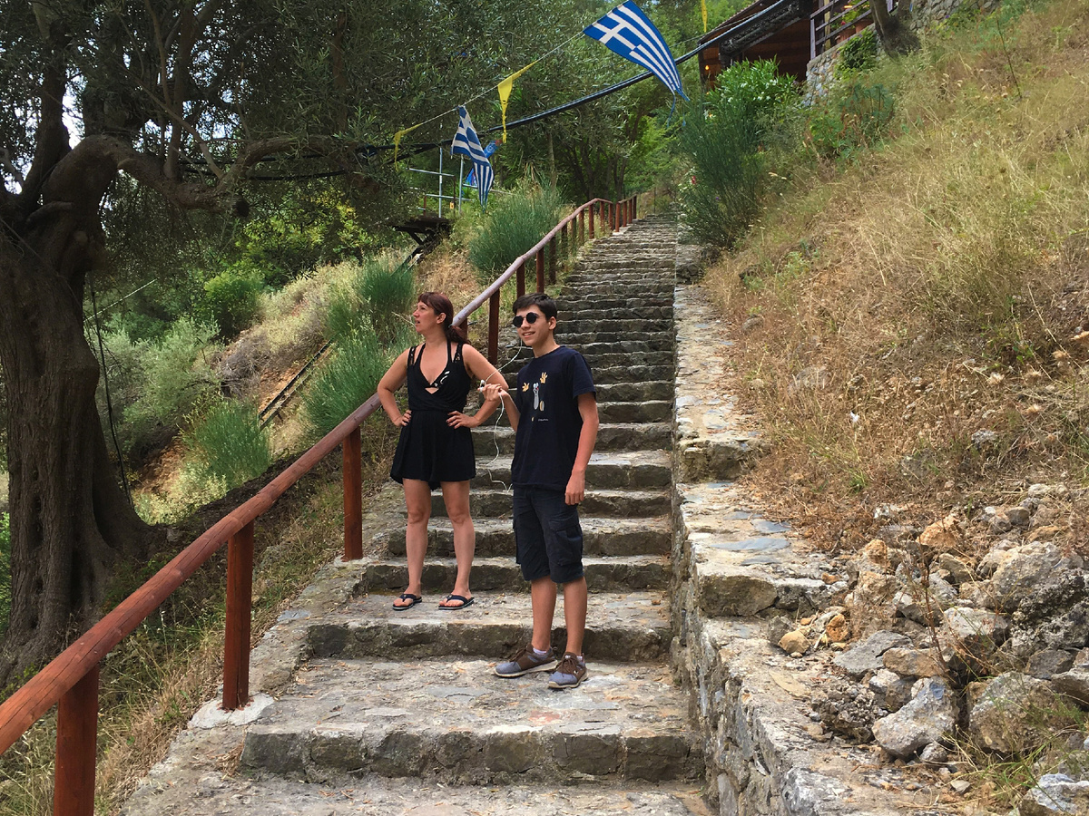 Лестница в таверну