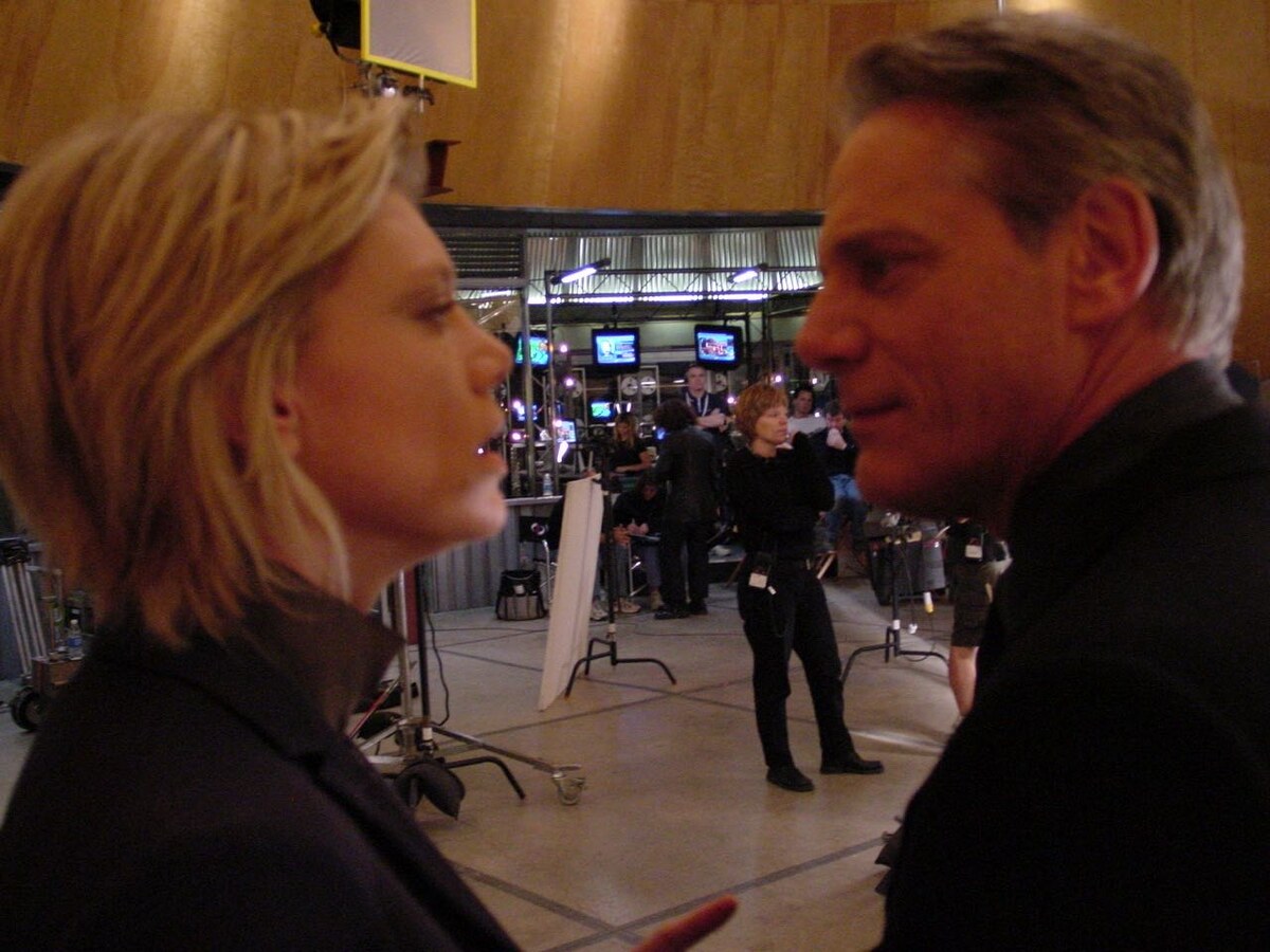 Пета Уилсон и Юджин Роберт Глейзер на съёмочной площадке 5 сезона