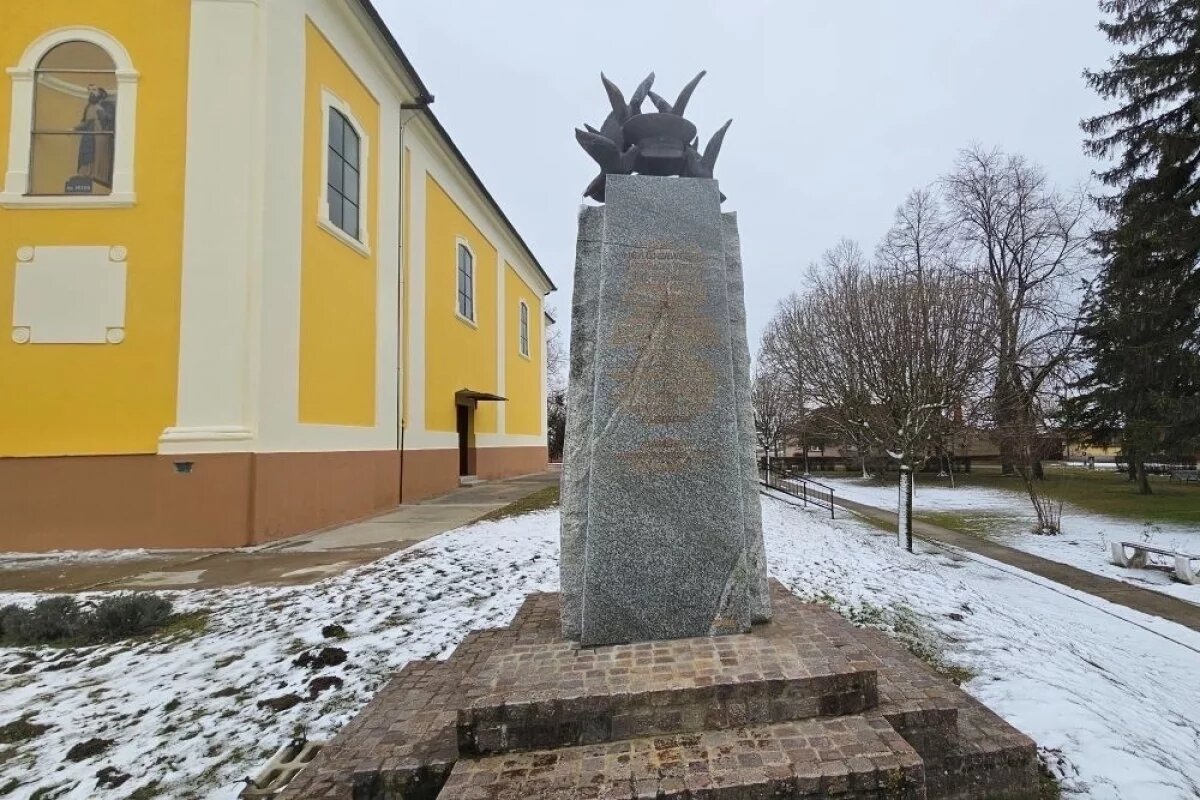    «Он святой».