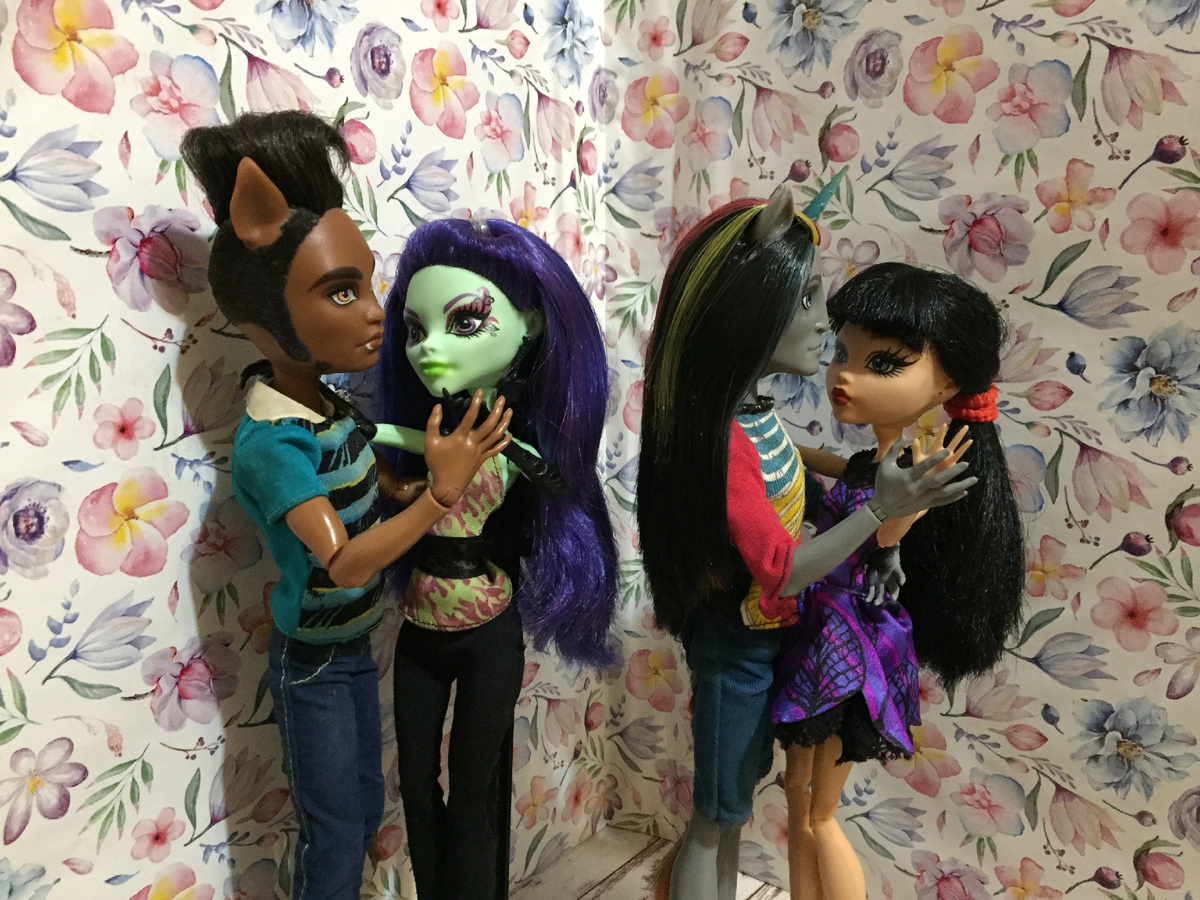 "Как же так?" - Оливка смотрела на Клода и переживала за Сану.