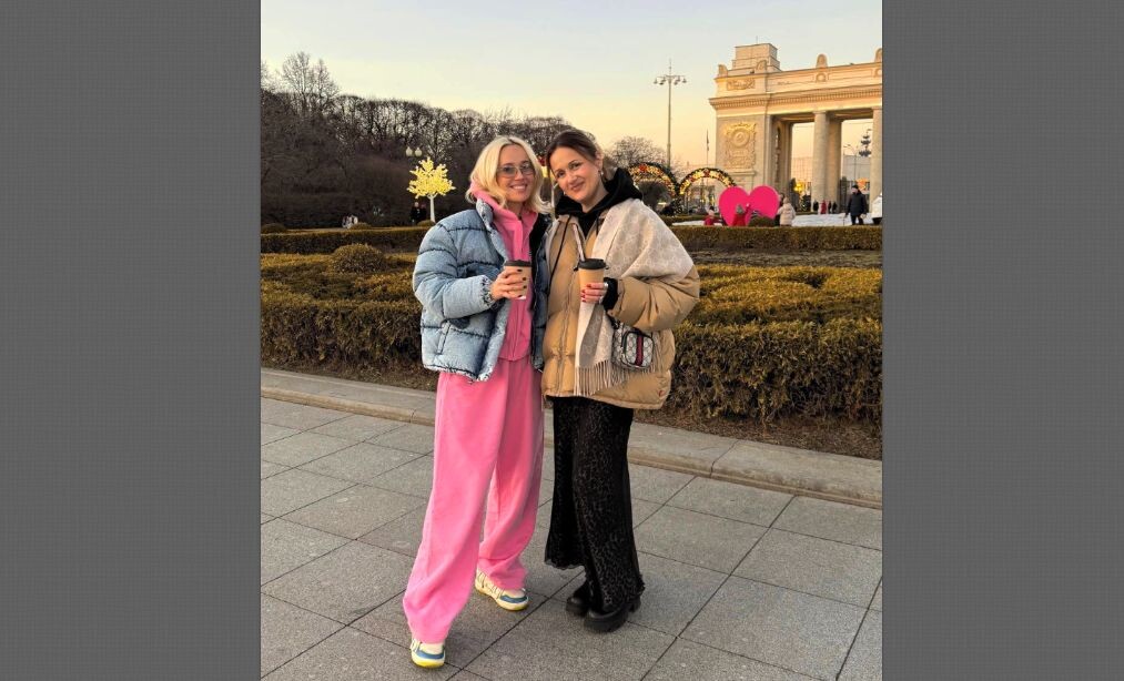 Клавдия с матерью