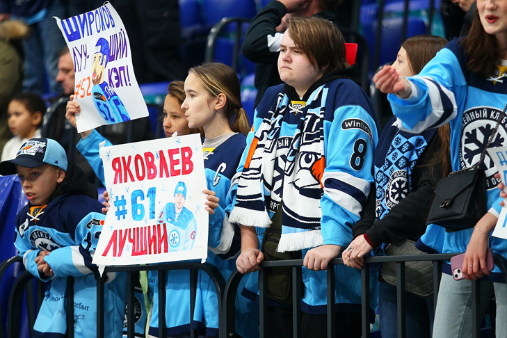    На финише чемпионата «Сибирь» не просто сбавила обороты, а начала проигрывать чуть ли не каждому сопернику. Фото Артема Тиунова