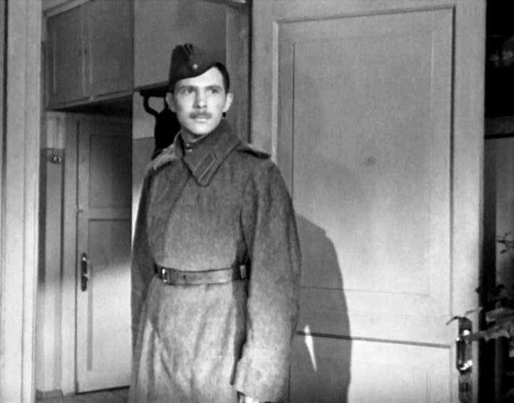 Павел Шальнов в фильме "Дом, в котором я живу" (1957).