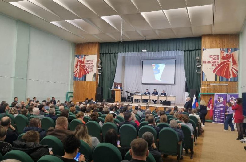    На совещании в Камышинском районе (фото: пресс-служба областной администрации)