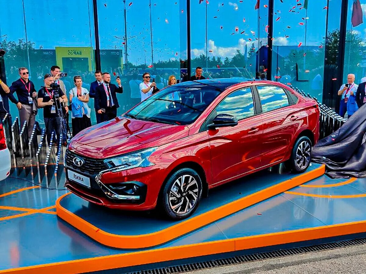 Фото заимствовано - https://overclockers.ru/blog/Zelikman/show/200746/Stali-izvestnye-predpolagaemye-ceny-i-komplektacii-novogo-sedana-Lada-Iskra